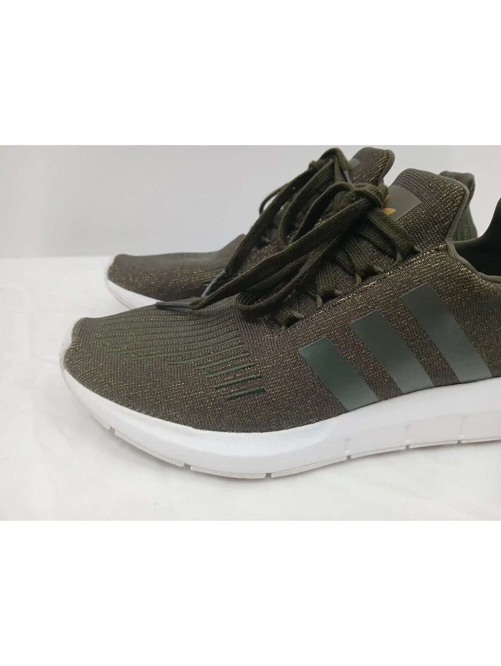 Adidas Swift Run 1.0 Shoes Womens 6.5 Green Athletic Casual Low Top Sneakers